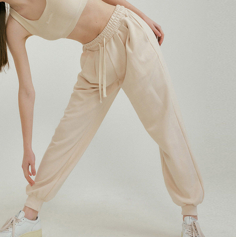 Classic Vintage Trousers with a Flattering Fit