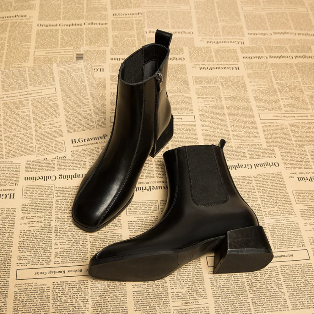 Polished Boots with an Effortless Classic Look