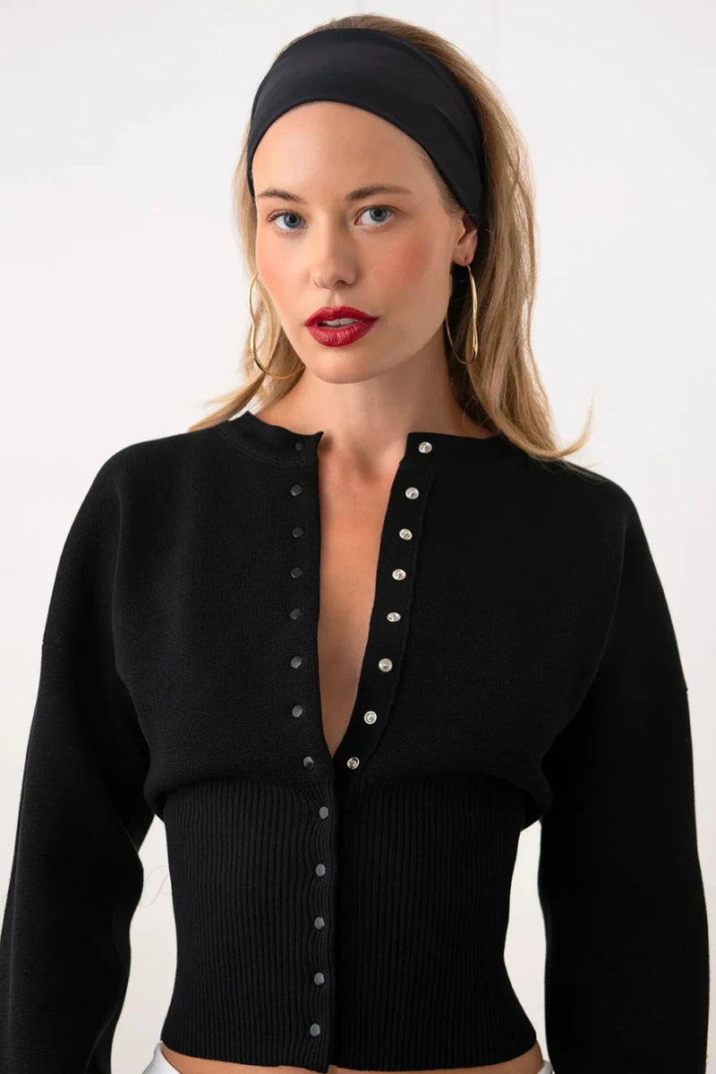 Effortlessly Elegant Cardigan with a Timeless Design