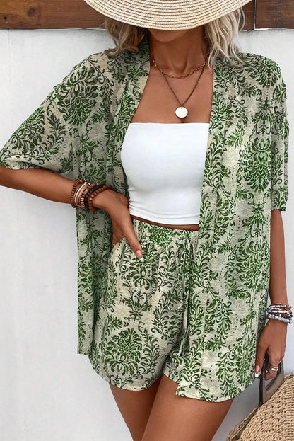 Effortlessly Elegant Top with a Timeless Design