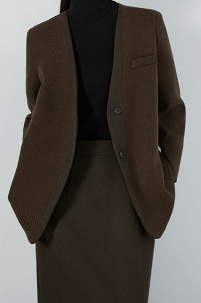 Gracefully Styled Garment for Any Occasion