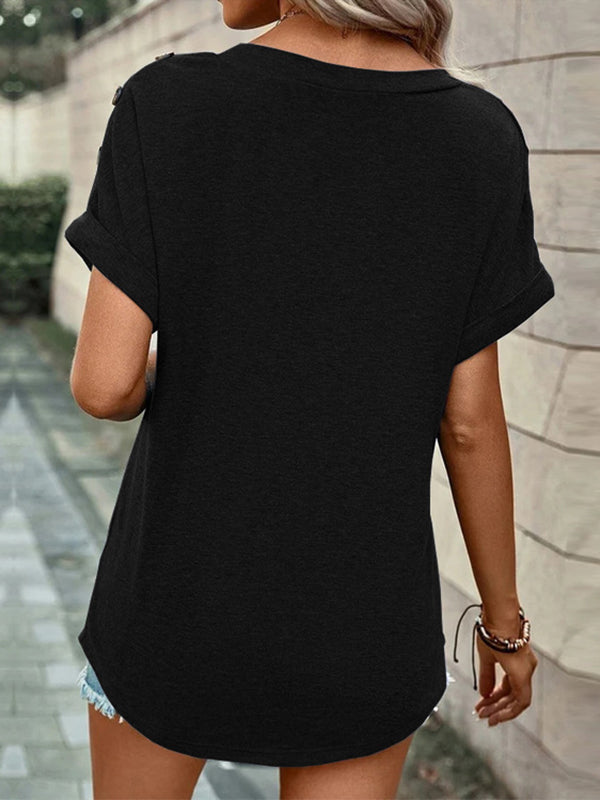 Beautifully Finished T-Shirt in a Timeless Design
