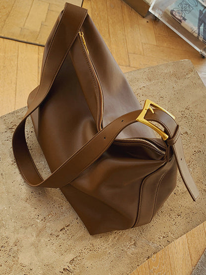 Polished Bag with an Effortless Classic Look