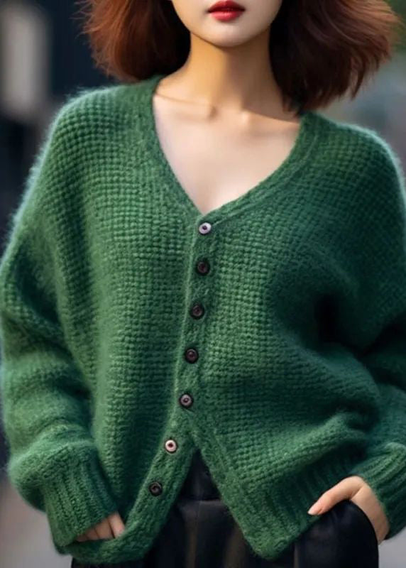 Beautifully Finished Top in a Timeless Design