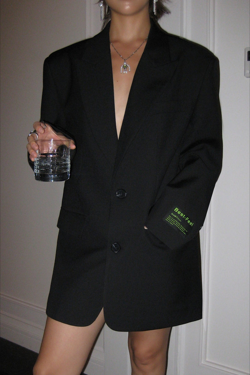 Well Tailored Garment with a Graceful Silhouette