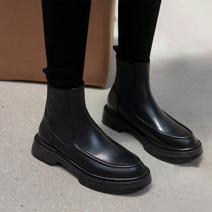 Elegantly Styled Boots for Everyday Wear