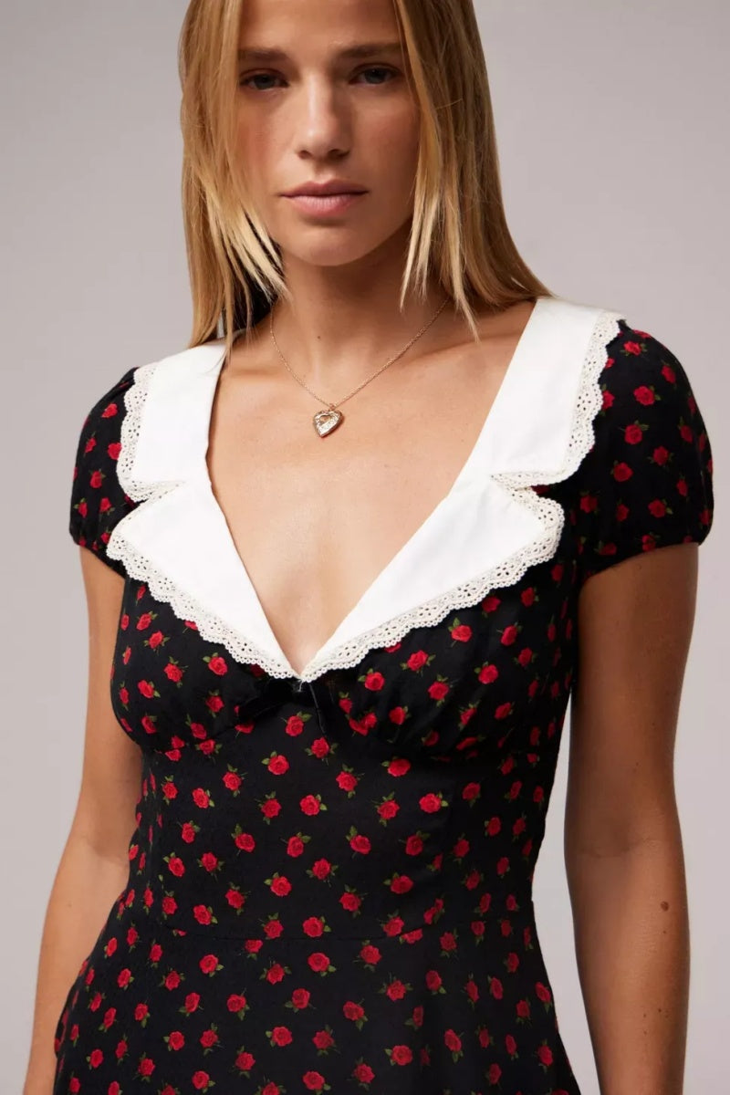Classic Vintage & Enduringly Stylish Dress