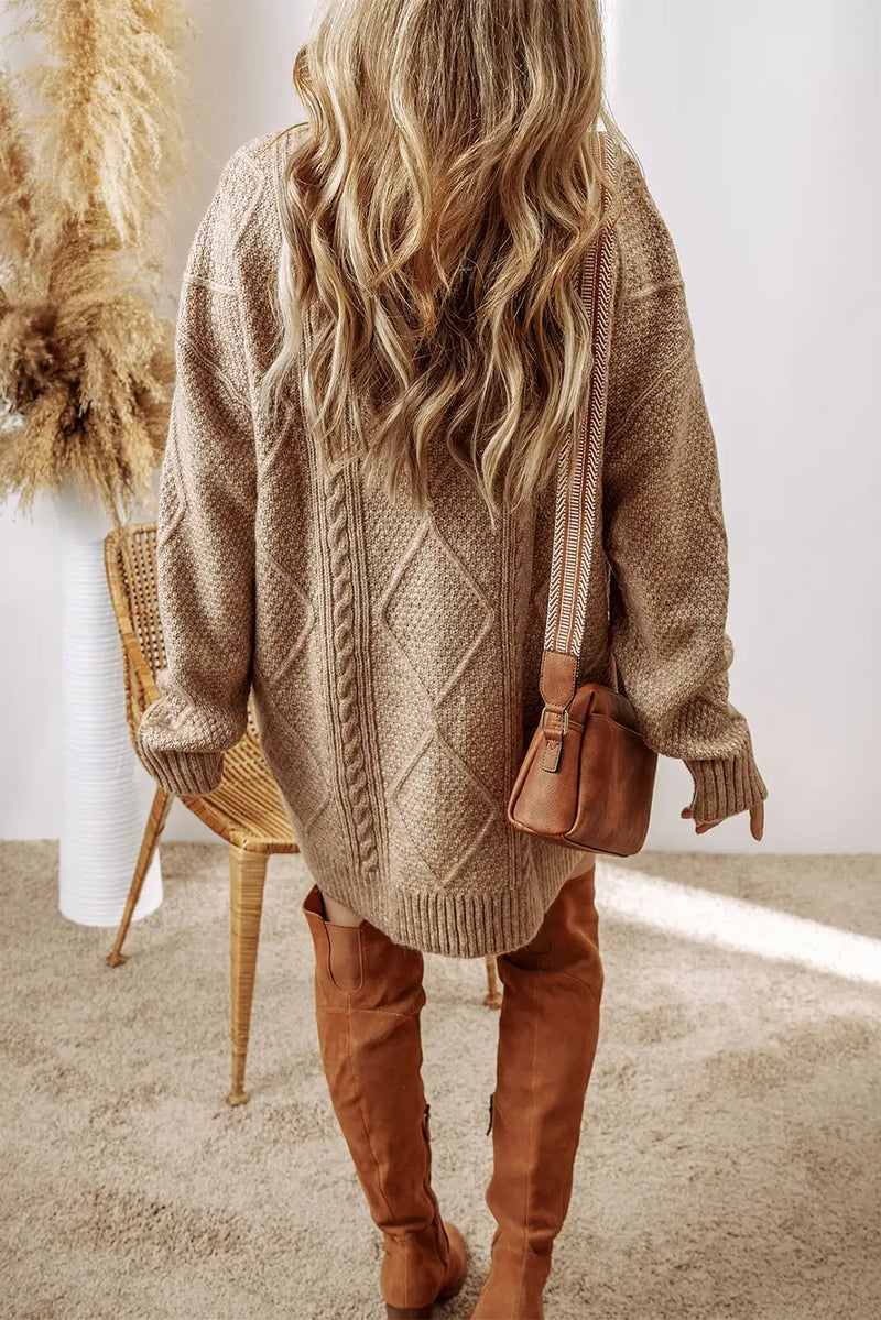 Classic Vintage Sweater with a Flattering Fit
