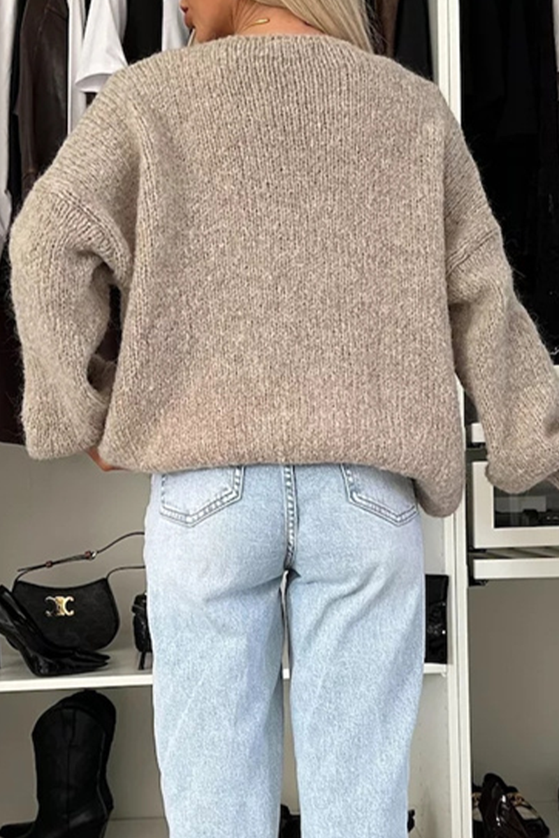 Well Tailored Garment with a Graceful Silhouette