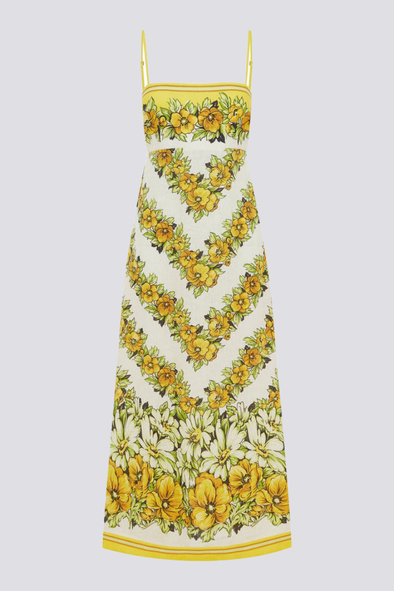 Well Tailored Dress with a Graceful Silhouette