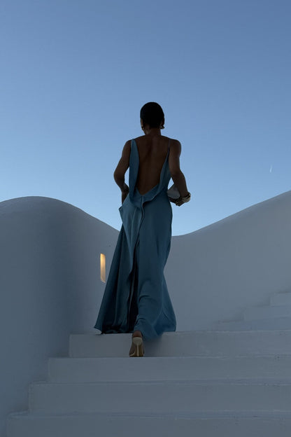 Beautifully Finished Garment in a Timeless Design