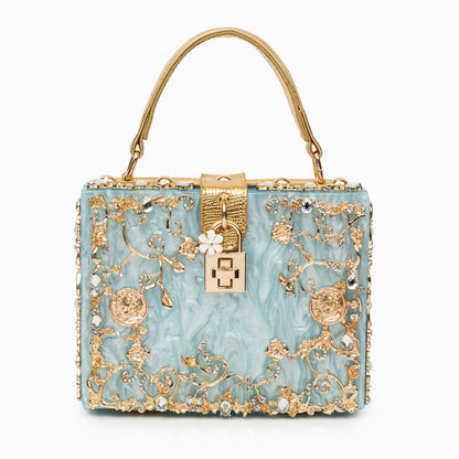 Sophisticated Bag with a Clean Classic Look