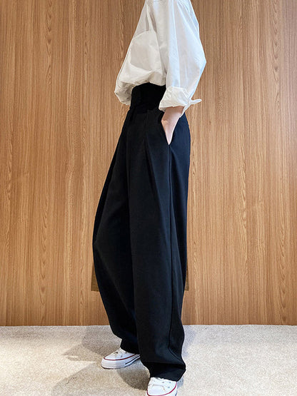 A Vintage Style Pants with Delicate Timeless Details