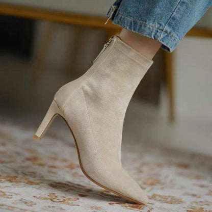 Beautifully Finished Boots in a Timeless Design