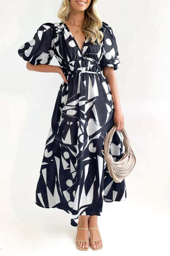Gracefully Styled Dress for Any Occasion