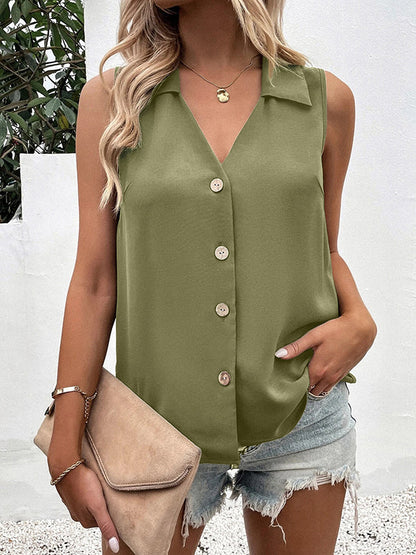 Well Tailored Top with a Graceful Silhouette