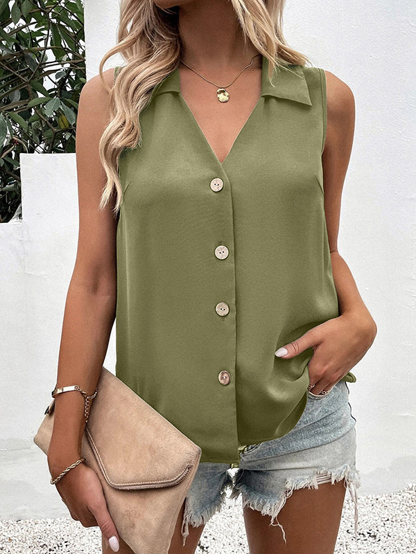 Well Tailored Top with a Graceful Silhouette