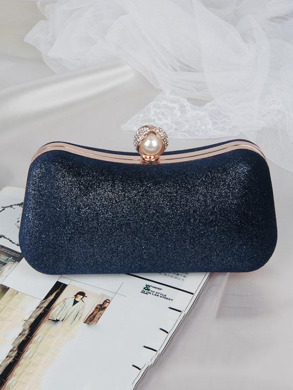 Classic Vintage Bag with a Flattering Fit