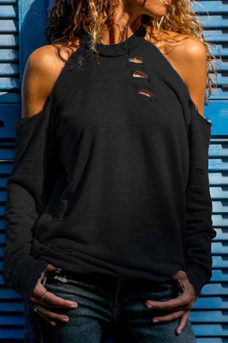 Well Tailored Top with a Graceful Silhouette