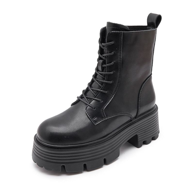 Beautifully Finished Boots in a Timeless Design