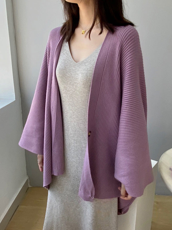 Well Tailored Cardigan with a Graceful Silhouette