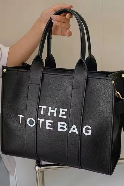 Effortlessly Elegant Bag with a Timeless Design