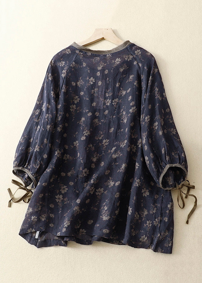 Effortlessly Elegant Top with a Timeless Design