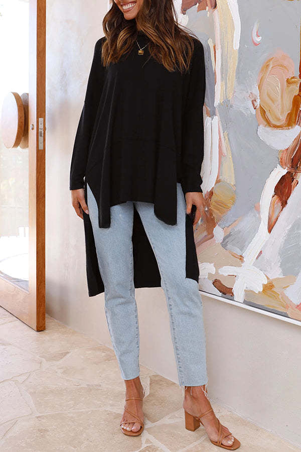 Effortlessly Elegant T-Shirt with a Timeless Design