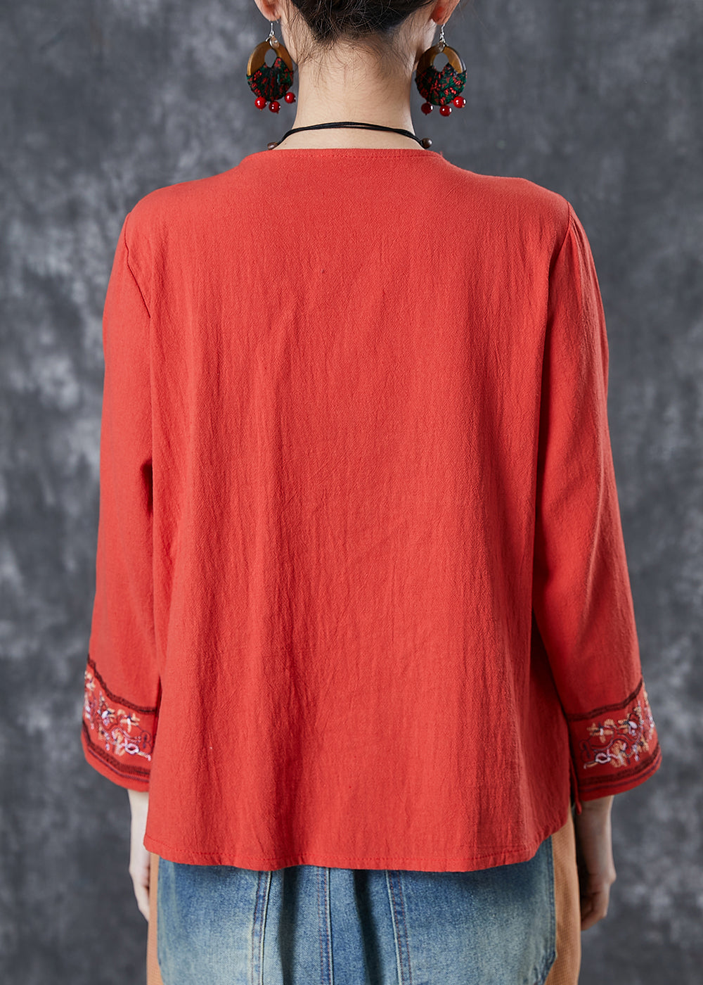 Elegantly Styled Blouse for Everyday Wear
