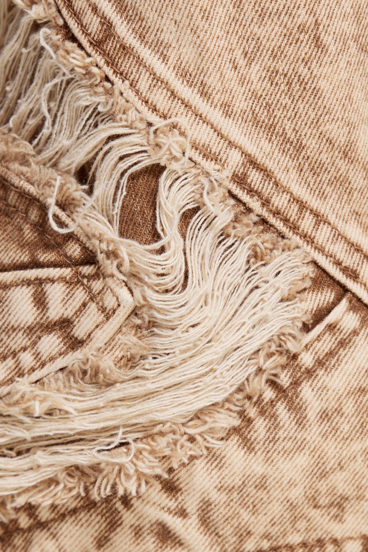 Sophisticated Garment with a Clean Classic Look