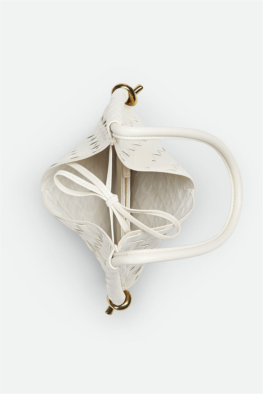Sophisticated Bag with a Clean Classic Look