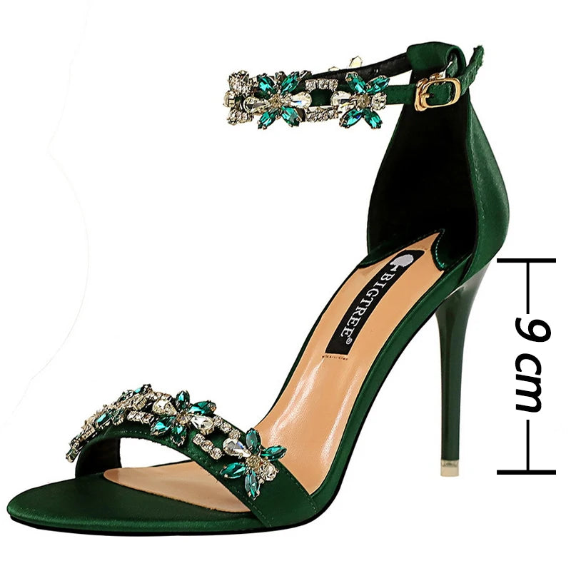 Classic Vintage & Enduringly Stylish Heels