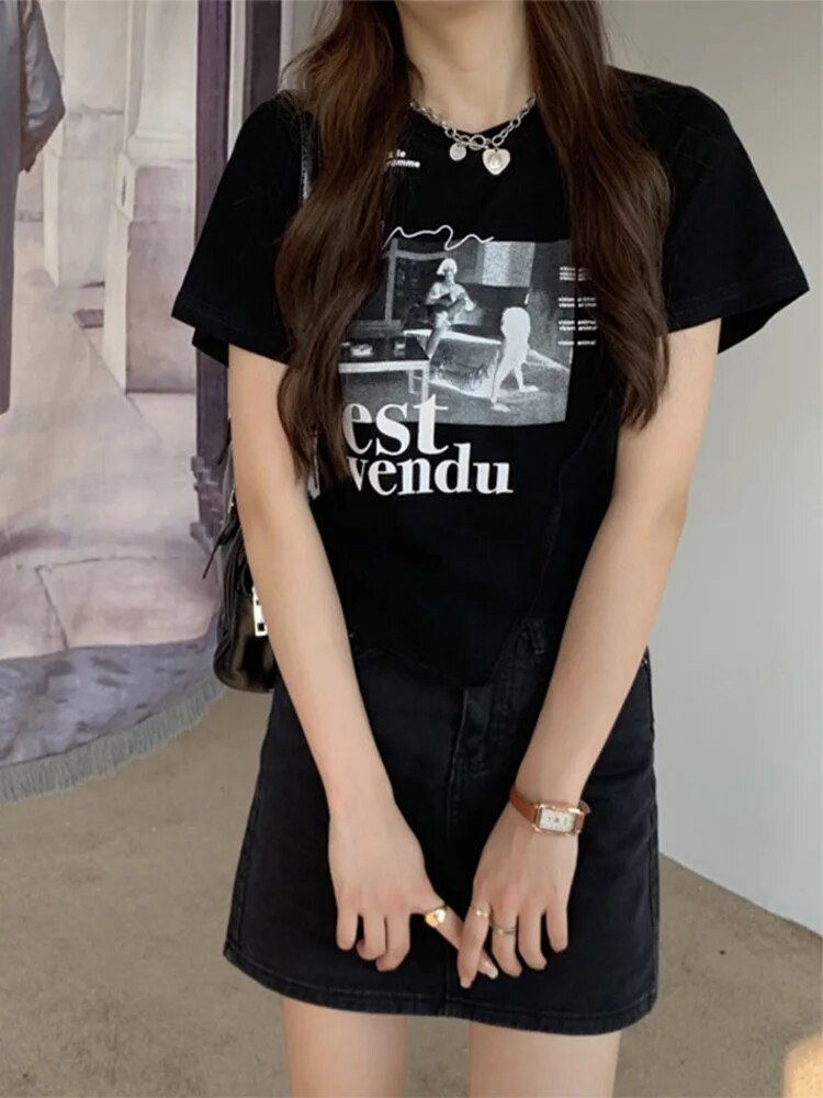 Sophisticated T-Shirt with a Clean Classic Look