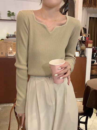 Elegantly Styled Sweater for Everyday Wear