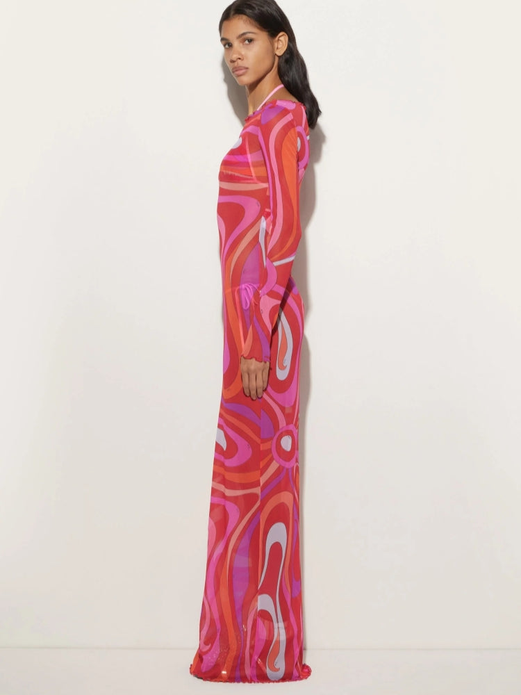 Beautifully Finished Dress in a Timeless Design