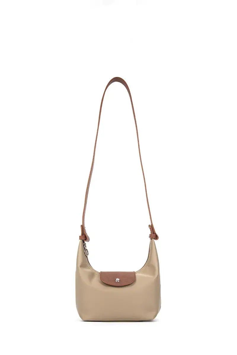A Vintage Style Bag with Delicate Timeless Details