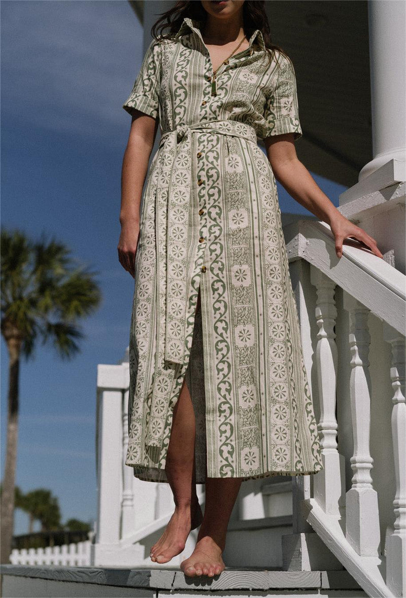 Sophisticated Dress with a Clean Classic Look