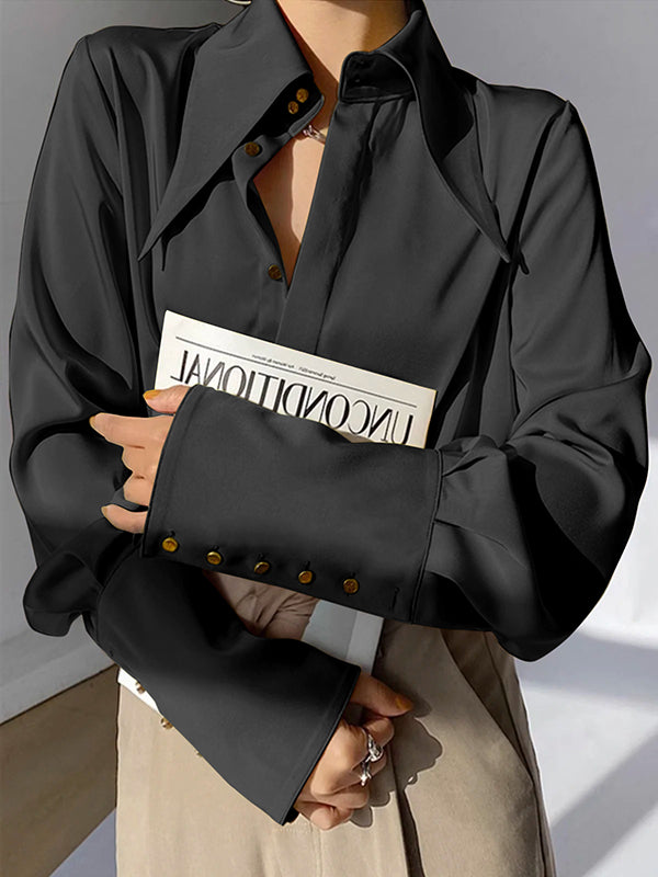 Well Tailored Blouse with a Graceful Silhouette