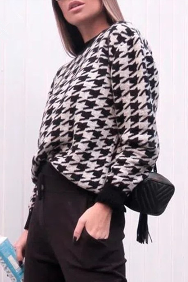 Beautifully Finished Sweater in a Timeless Design