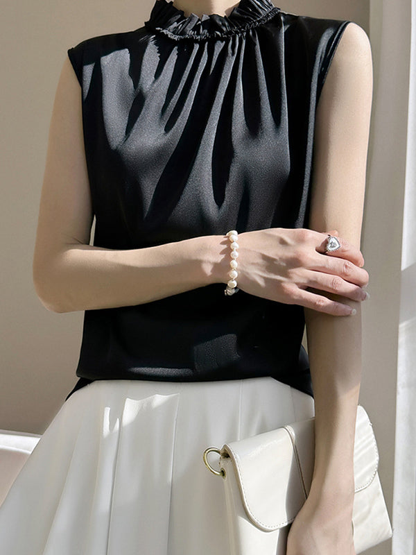 A Vintage Style Top with Delicate Timeless Details
