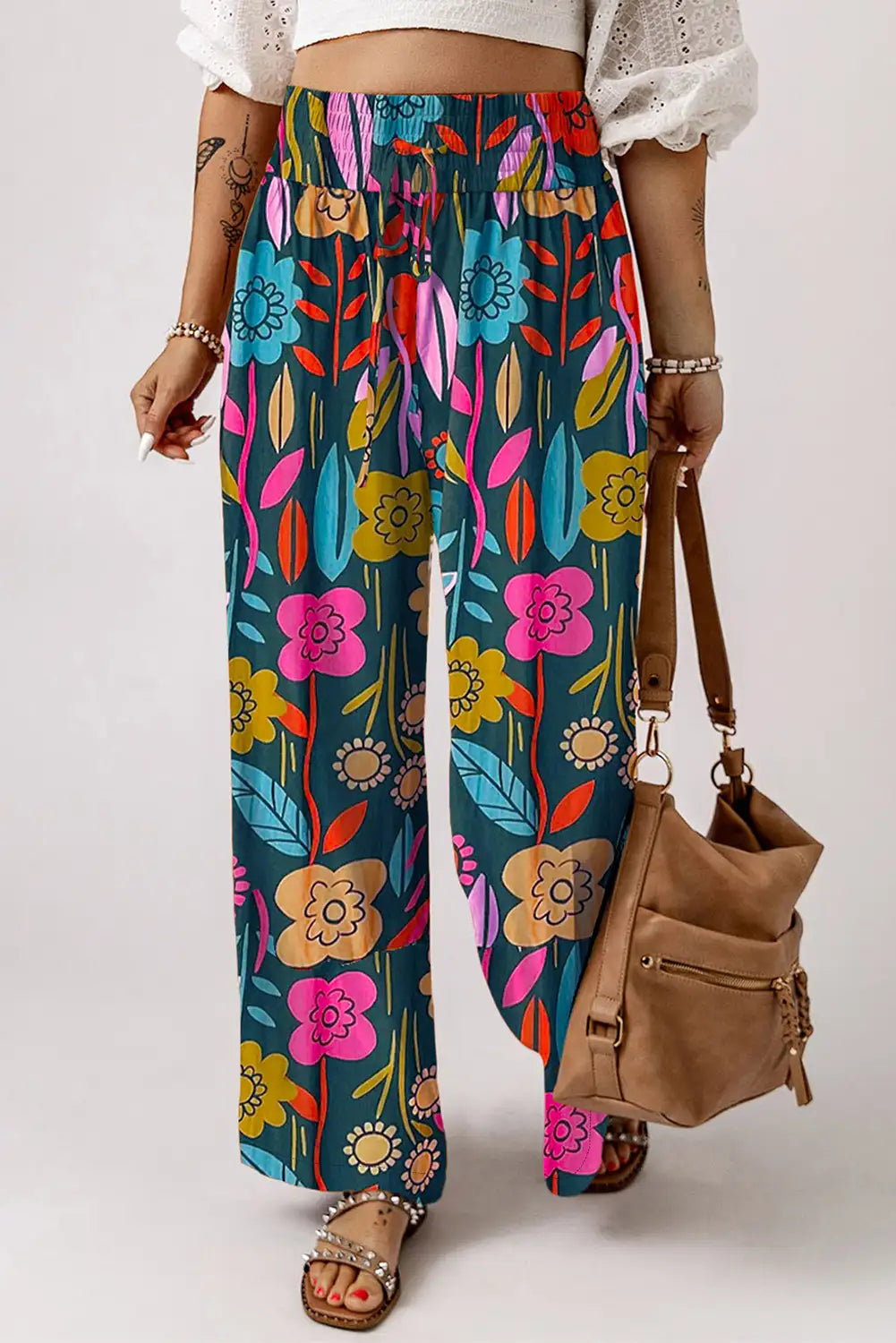 Classic Vintage Pants with a Flattering Fit