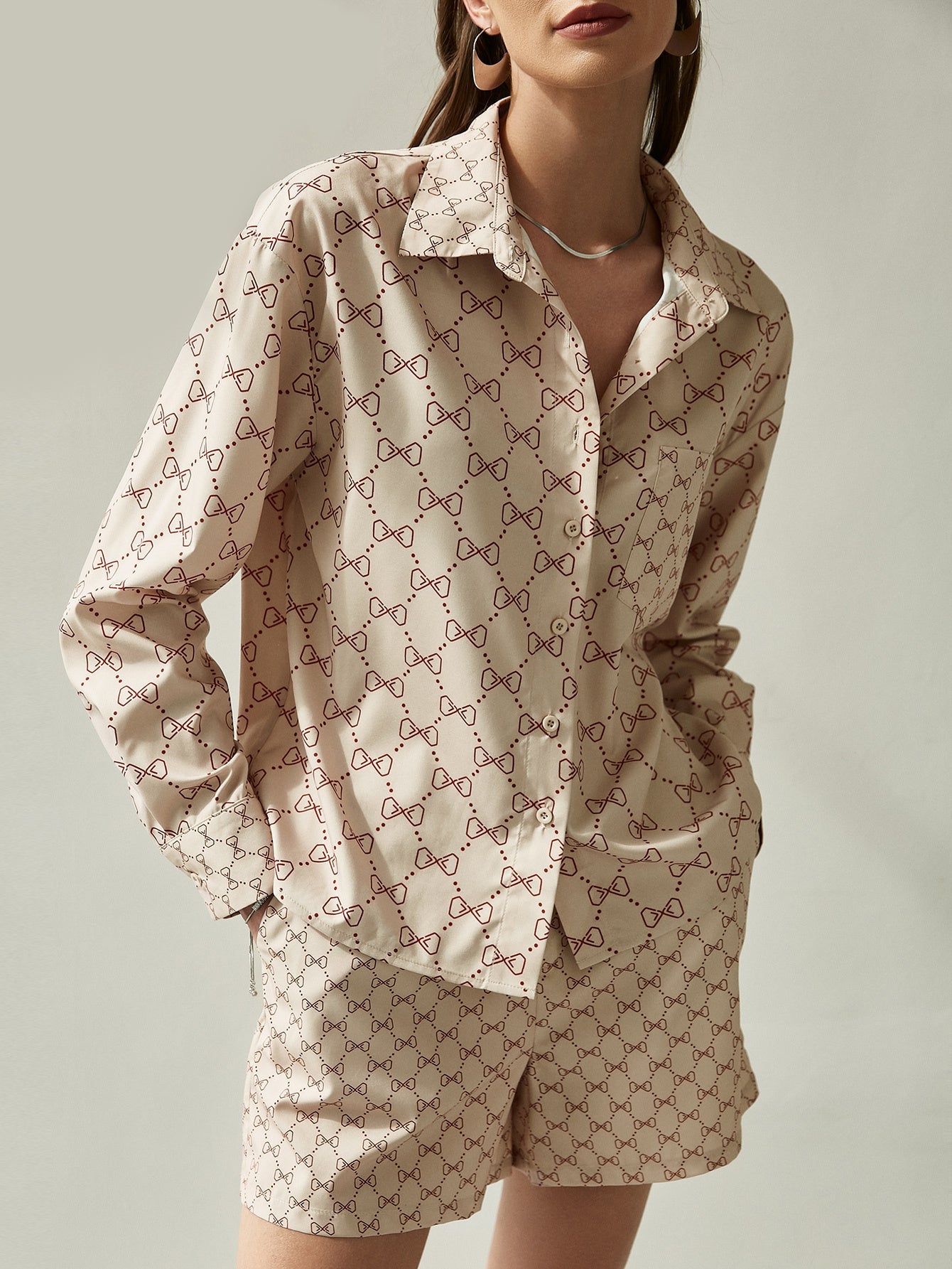Beautifully Finished Top in a Timeless Design