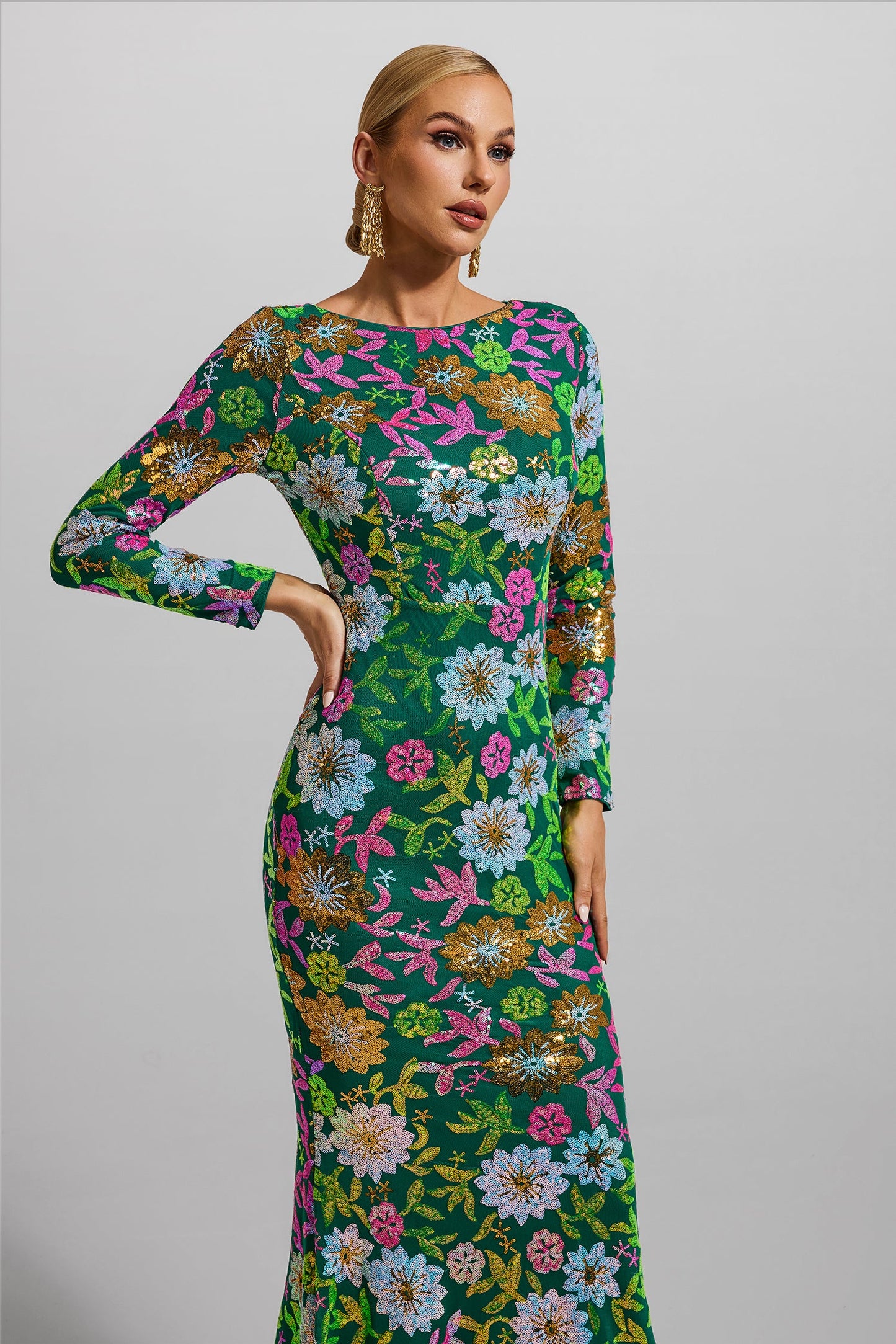 Sophisticated Dress with a Clean Classic Look