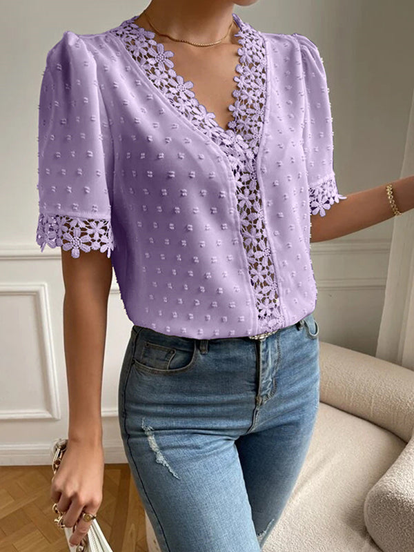 Sophisticated Blouse with a Clean Classic Look