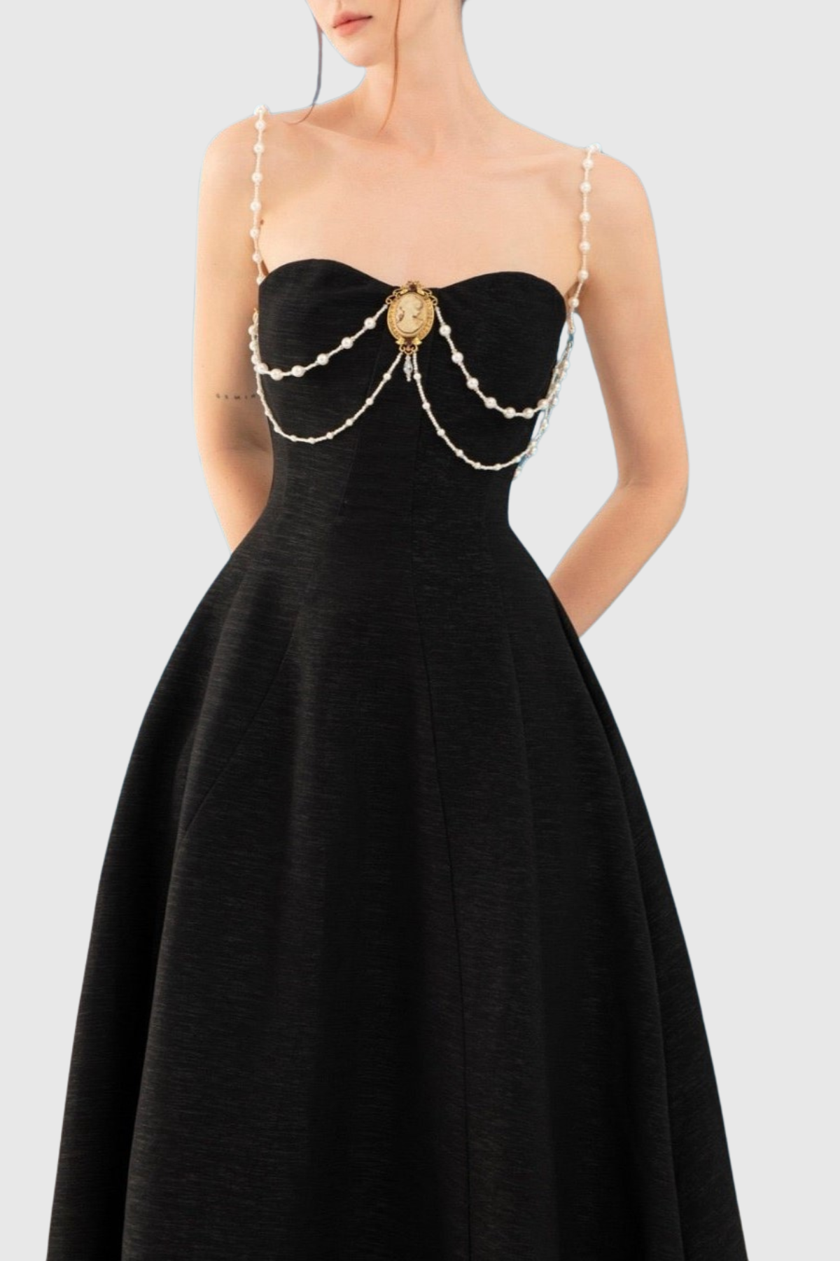 Beautifully Finished Dress in a Timeless Design