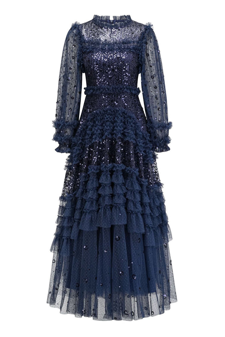 Beautifully Finished Dress in a Timeless Design