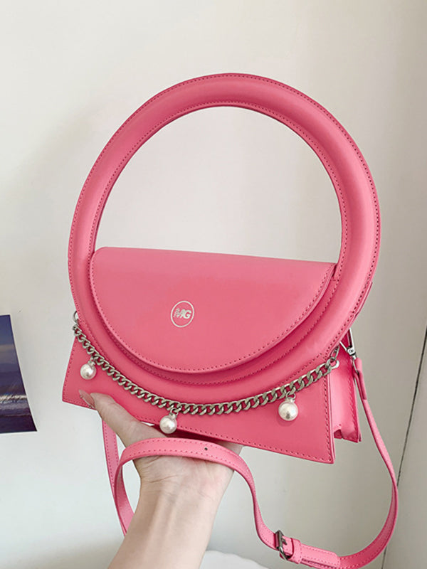 Well Tailored Bag with a Graceful Silhouette