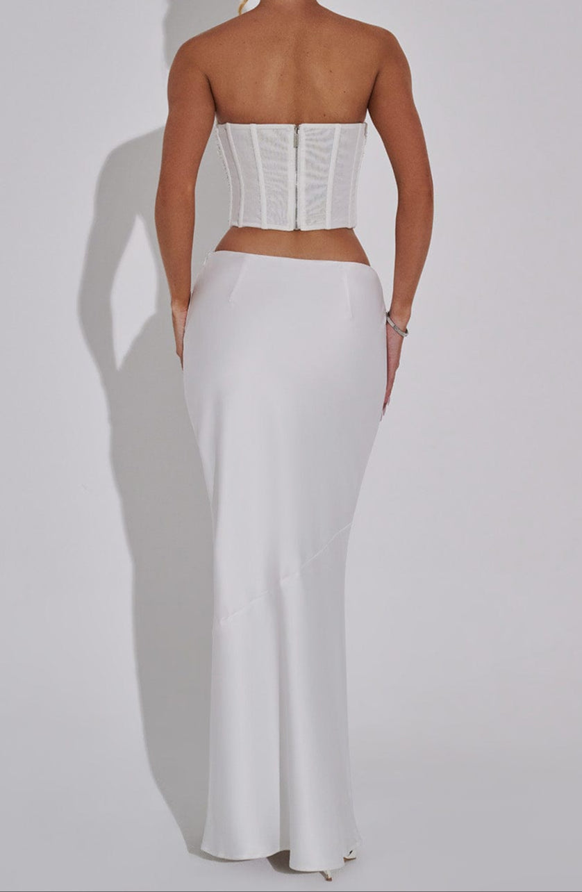 Polished Garment with an Effortless Classic Look