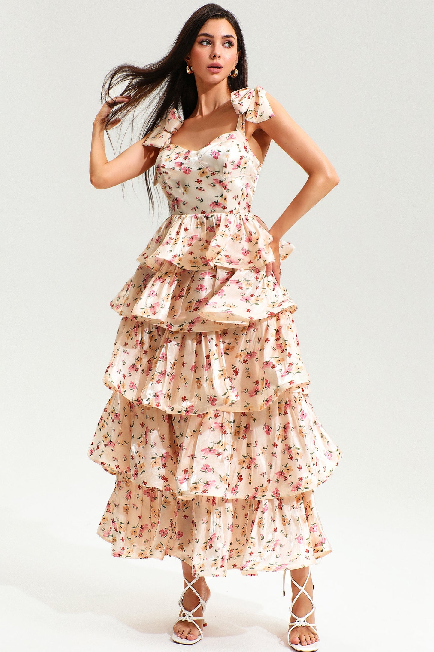 Gracefully Styled Dress for Any Occasion