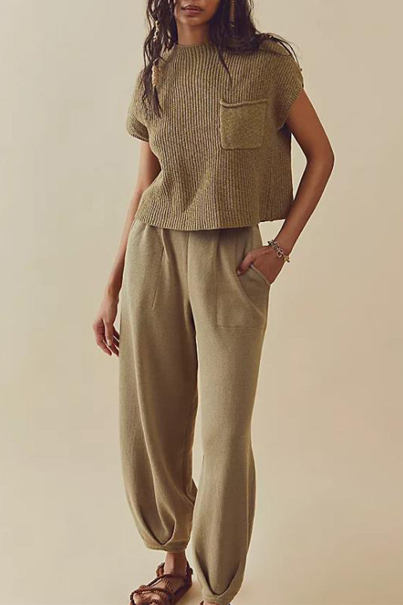 Effortlessly Elegant Garment with a Timeless Design